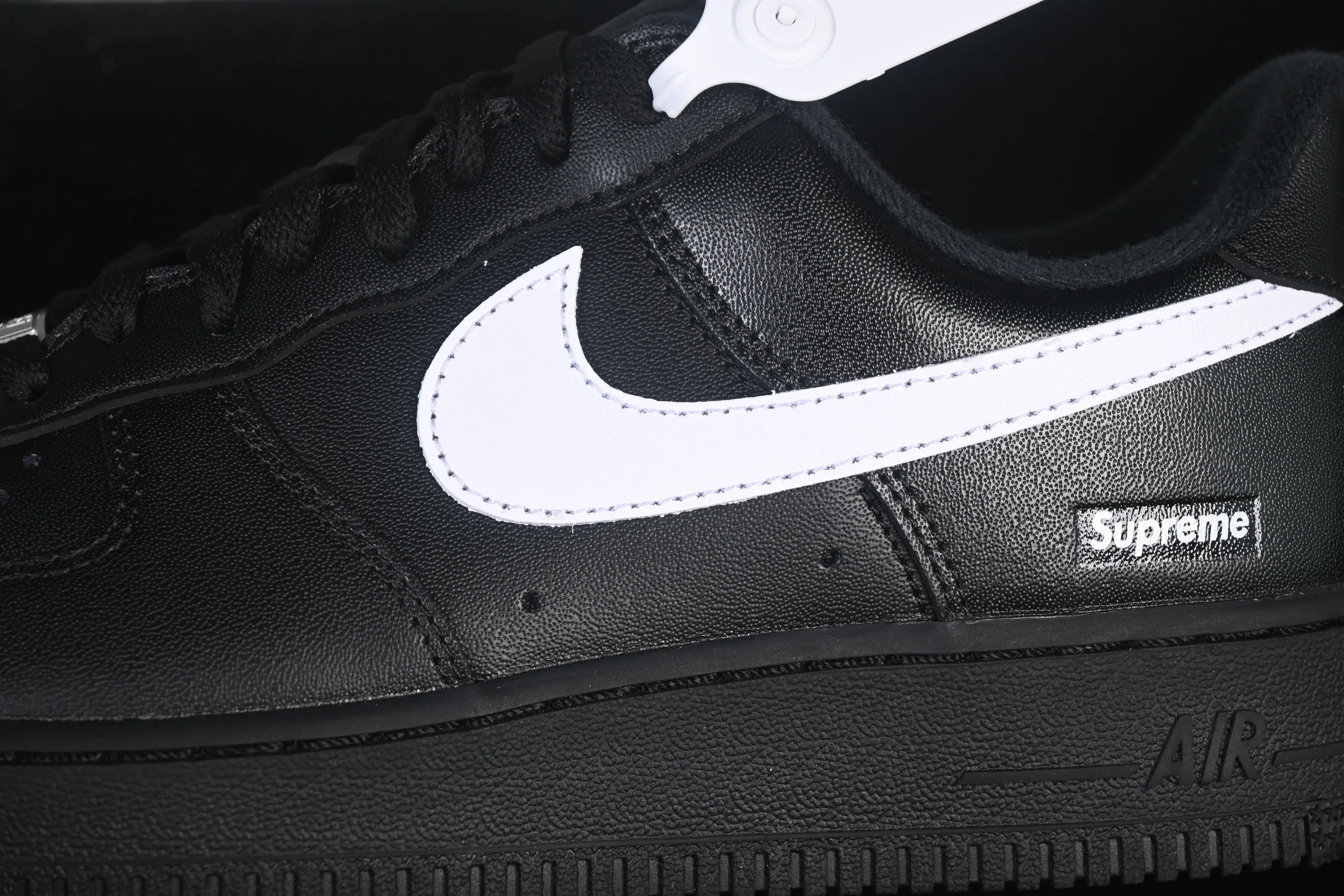 All categories Nk Air Force 1 Air Force series Nk Air Force 1 Low Air Force low-top Supreme x Nike Air Force 1'07 Low joint model Air Force 1 low-top casual sneakers CU9225-002